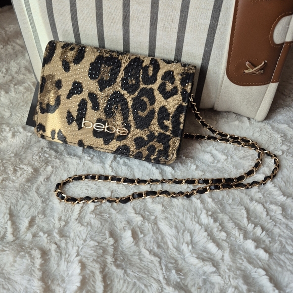 NWT Bebe Animal Print And Sparkle Crossbody Bag, Tetail $79 - Picture 2 of 11